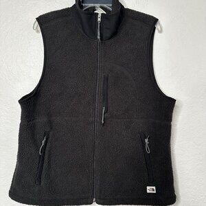 The North Face Women’s Black Size XL  Cragmont Full-Zip Fleece Vest W/Pockets